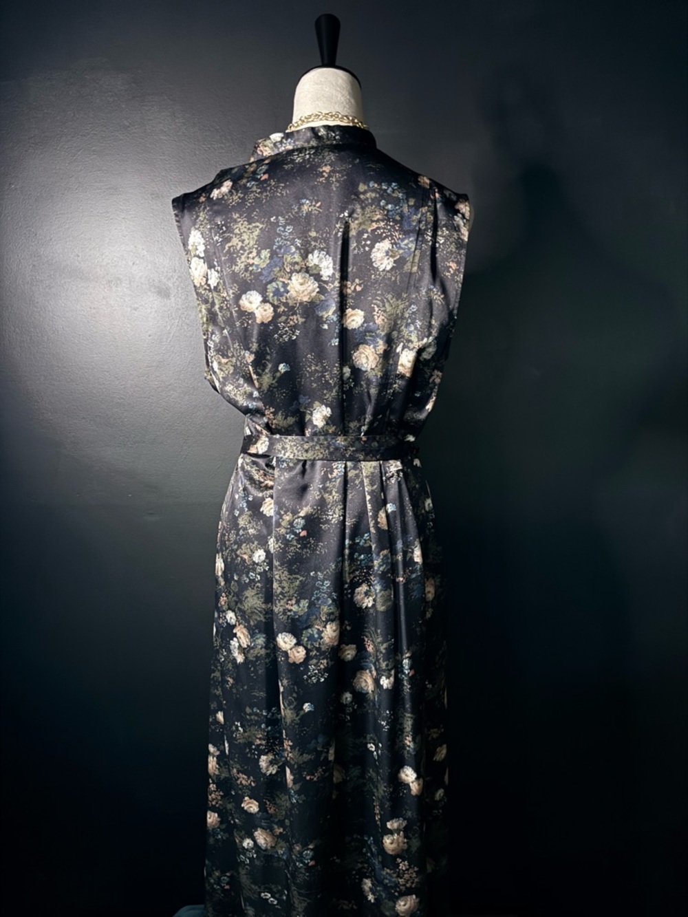 Function & Fringe Edit | Vince Satin Floral Midi Dress Modern - Picture 4 of 5